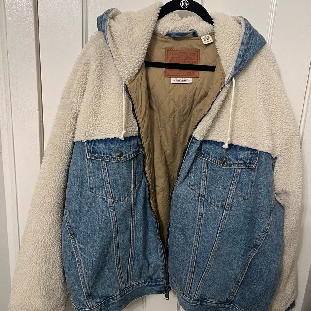 Levi's Denim & Sherpa Jacket with Quilted Lining